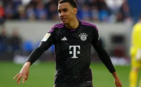 ما تفاصيل “الاجتماع السري” بين موسيالا والمدير الرياضي لبايرن؟