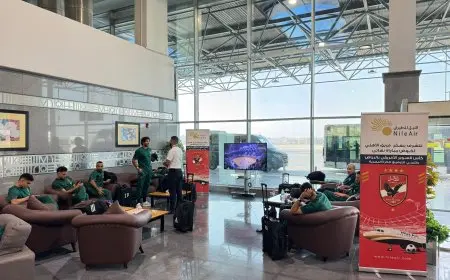 بعثة الأهلي تصل مطار القاهرة استعدادًا للسفر إلى السعودية