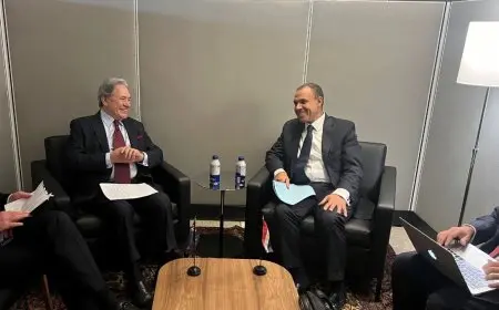 وزير الخارجية يشدد على أهمية تفادي انزلاق المنطقة لحرب إقليمية