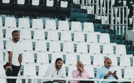 حسين لبيب يحضر مران الزمالك الختامي قبل مواجهة الأهلي في السوبر