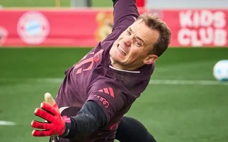 بايرن ميونيخ يستعيد خدمات نوير قبل مواجهة باير ليفركوزن