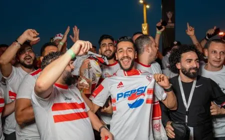 جماهير الزمالك تتوافد على ملعب المملكة أرينا لحضور السوبر الأفريقي.. صور