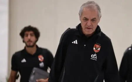 الأهلي يتوجه إلى ملعب المملكة أرينا لخوض مباراة الزمالك