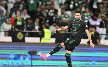 رياض محرز يهاجم صندوق الاستثمار بسبب أهلي جدة