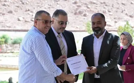 مدبولي يشهد احتفالية تسليم جائزة التميز العالمية للمنصة الجغرافية لمحافظة جنوب سيناء