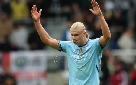 هالاند “يعرج” خلال مغادرته الملعب بعد مباراة نيوكاسل