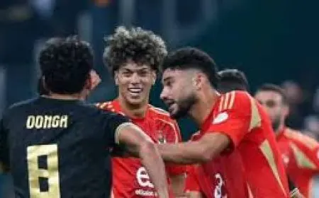 هاني حتحوت لـ إمام عاشور: دونجا ركبك في الملعب