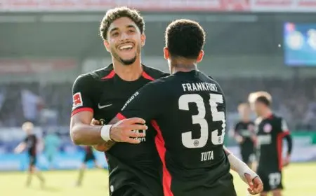 عمر مرموش يسجل ثنائية ويقود فرانكفورت لاكتساح هولشتاين كيل برباعية في البوندسليجا