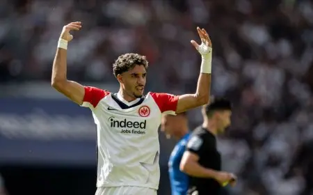 عمر مرموش يعتلي صدارة هدافي الدوري الألماني.. تخطى هاري كين