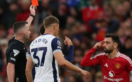 برونو فيرنانديز ينضم لروي كين وروني بعد طرده أمام توتنهام