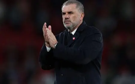 بوستيكوغلو: أهدرنا فوزاً عريضاً بـ 5 أهداف في أولد ترافورد