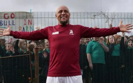 روبرتو كارلوس يدافع عن كورتوا وينتقد سلوك سيميوني