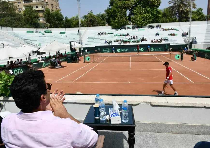 وزير الرياضة يشهد مباراة مصر والمجر في كأس ديفيز