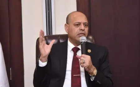 وزير العمل: الأحد المقبل إجازة بأجر كامل للقطاع الخاص بمناسبة ذكرى انتصارات أكتوبر