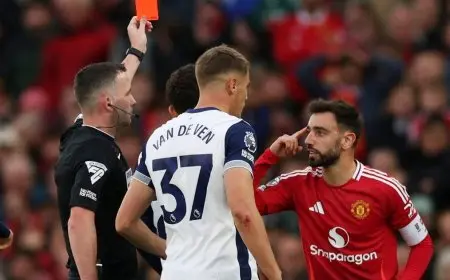 مانشستر يونايتد يؤكد إلغاء البطاقة الحمراء لقائده فيرنانديز