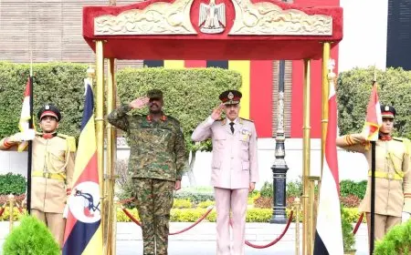 رئيس أركان حرب القوات المسلحة: نحرص على تعزيز التعاون العسكري مع أوغندا