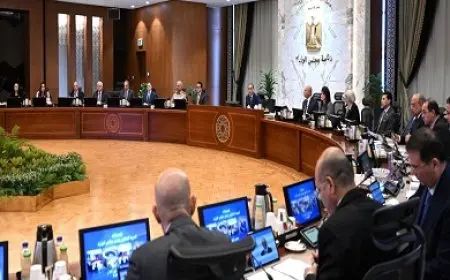 رئيس الوزراء: تصاعد الأحداث يفرض ظرفا استثنائيا يؤثر على الأوضاع الاقتصادية في المنطقة