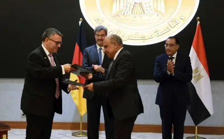 مدبولي يشهد مراسم توقيع إعلان نوايا مشترك بين «الكهرباء» وحكومة «بافاريا» الألمانية