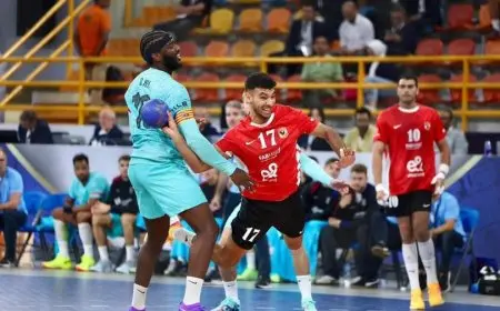 يد الأهلي يحسم الشوط الأول أمام برشلونة 18-15 في برونزية كأس العالم للأندية