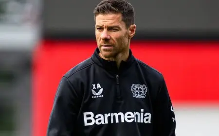 تشابي ألونسو يدخل تاريخ باير ليفركوزن بمباراته المئة