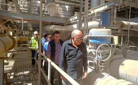 تفاصيل زيارة وزير الكهرباء المفاجئة لمحطة العين السخنة.. توجيهات عاجلة