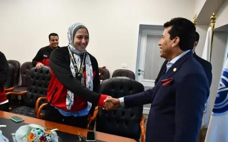 وزير الرياضة يستقبل صفا سليمان بعد تتويجها ببرونزية بطولة العالم للجودو للشباب