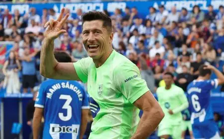 ليفاندوفسكي يسجل رابع أسرع “هاتريك” في الدوري الإسباني