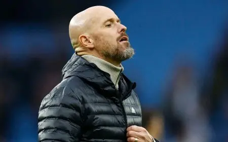 تن هاغ يفند مزايا التعادل في فيلا بارك ويتحسر على فرصة برونو