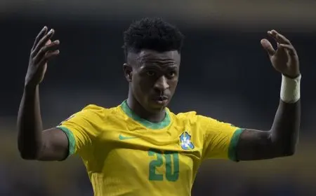 الاتحاد البرازيلي يحدد موقف فينيسيوس من مباراتي تشيلي وبيرو