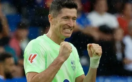 ليفاندوفسكي يتحدث عن تألّقه مع برشلونة.. ويغمز من قناة تشافي