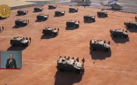 قائد الجيش الثاني الميداني: نراقب الأحداث حولنا وما تثيره من مخاطر.. وجاهزون لأية مهام