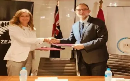 توقيع اتفاق إطاري للتعاون المشترك بين هيئة سلامة الغذاء ووزارة الصناعات الأولية النيوزيلندية