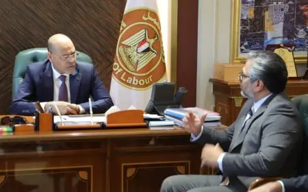 وزير العمل يُعلن عن توفير 2000 فرصة عمل في شركة أسواق تجارية