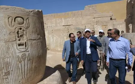 مدبولي يشهد رفع كفاءة المقصورة الذهبية لرمسيس الثالث بمعبد «هابو»