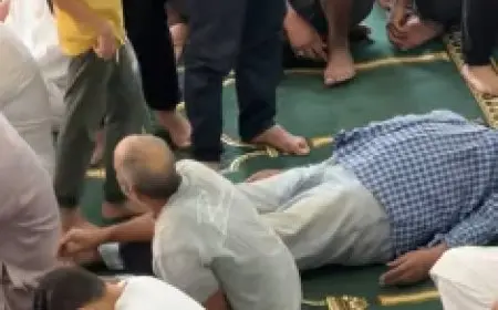 الفراق في المسجد.. وفاة أحد المصلين أثناء صلاة الجمعة| فيديو