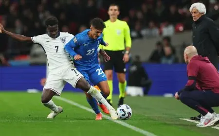 بوكايو ساكا وكورتيس جونز خارج قائمة إنجلترا لمواجهة فنلندا