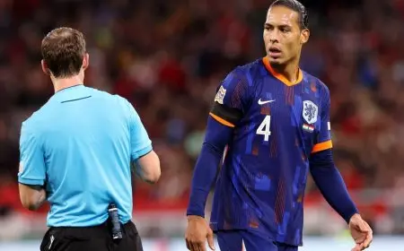 فان دايك يتراجع عن قراره ويعود إلى ليفربول