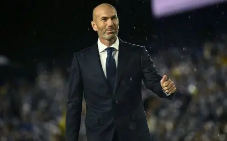 زيدان شاهداً على طرد نجله ثيو خلال مواجهته شقيقه لوكا