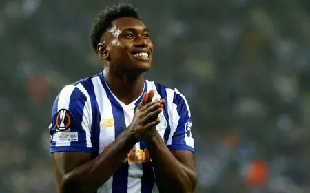 عين دي لا فوينتي على مهاجم فريد لقيادة هجوم إسبانيا