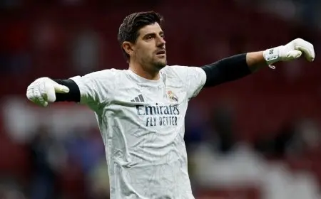 شاهد | لا أحد يقدر عليه.. حتى مبابي وفينيسيوس يعانون أمام كورتوا