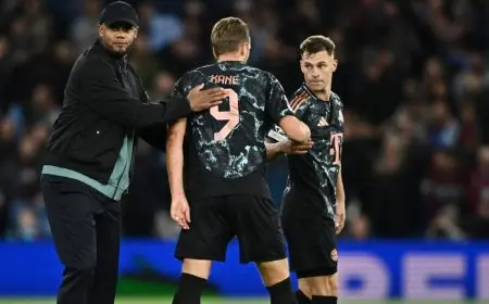 “يقدم كرة جذابة”.. رئيس بايرن ميونيخ يشيد بكومباني