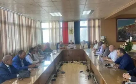 الإسكان: مناقشة توفير أراضٍ بأنشطة فندقية شاطئية في دمياط الجديدة