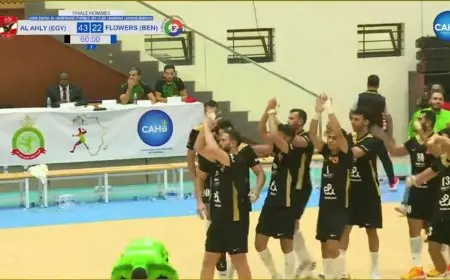 يد الأهلي بطلا لـ أفريقيا للمرة السابعة بفوزه على فلاورز البنيني 43-22