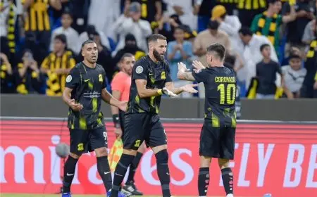 الاتحاد يضرب القادسية بثلاثية في الدوري السعودي