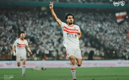 أحمد حمدي يؤازر الزمالك أمام بيراميدز من مدرجات ستاد آل نهيان