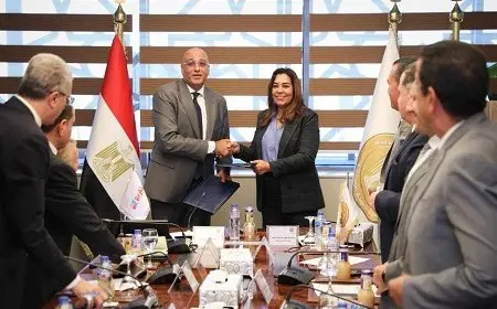 وزيرة التنمية المحلية توقع بروتوكولا لتوسيع دعم المشروعات الصغيرة