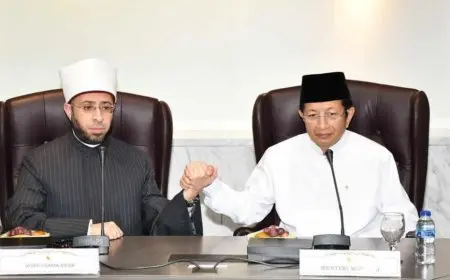 وزير الأوقاف لنظيره الإندونيسي: لقاءنا فرصة نادرة نصنع فيها برنامجا مشتركا للخطاب الديني