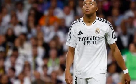 أسطورة فرنسا يحذر مبابي: ما تقوم به مع ريال مدريد غير كافٍ