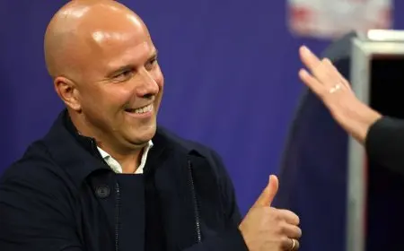 آرني سلوت يُسجل أرقاماً قياسية لأول مرة في تاريخ ليفربول