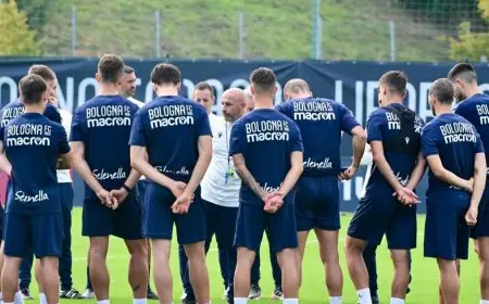 لماذا تم تأجيل مباراة بولونيا وميلان بالدوري الإيطالي؟